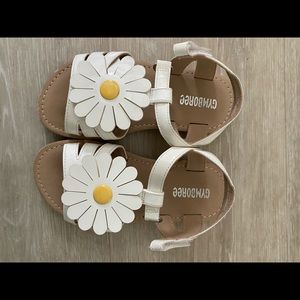 Gymboree toddler girl sandals (10)